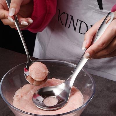 1 Stück Robuster Edelstahl Fleischbällchenlöffel mit Loch - Antihaftbeschichtet, Langer Griff, Ideal für Zuhause und Restaurantkochen