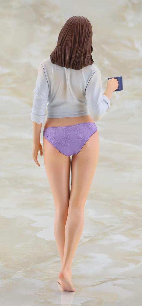 Hasegawa Real Figure Collection Morning Coffee Unpainted Resin Kit SP638 1/12 No.43 (person)
