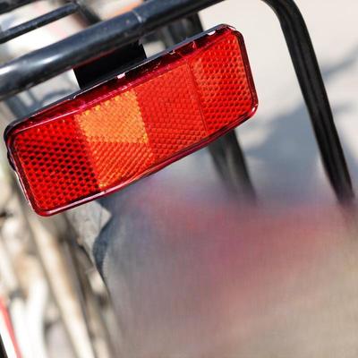 Feu arrière réfléchissant pour vélo et accessoires de sécurité nocturne