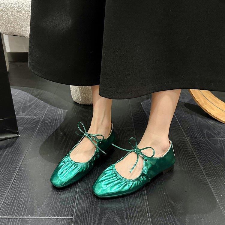 Modische Quadratische Zehenschuhe Damen 2025 Damenschuhe Lässiger Sneaker Neues Sommerkleid Rund Plissiert Slip-On Gitterwerk Synthetisch Uni PU Ma