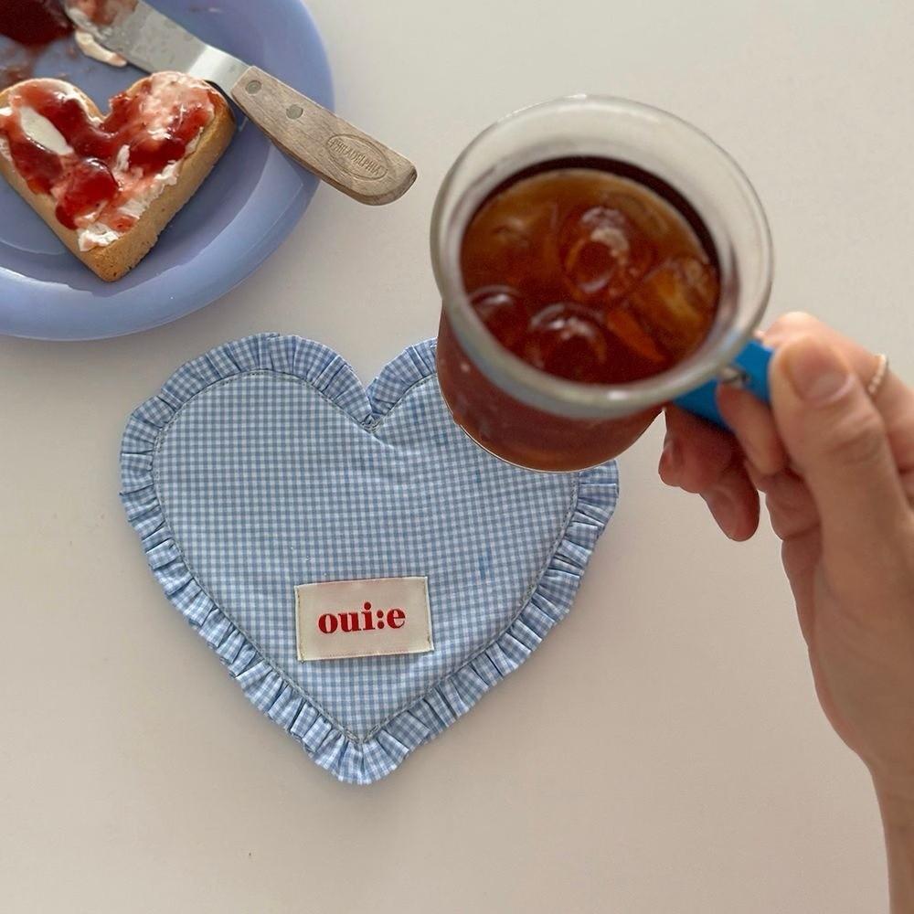 

New Heart-shaped Placemats Dining Table Plaid Pleated Lace Western Food Mats Decorative Loving Water Cup Mat Home Decor L