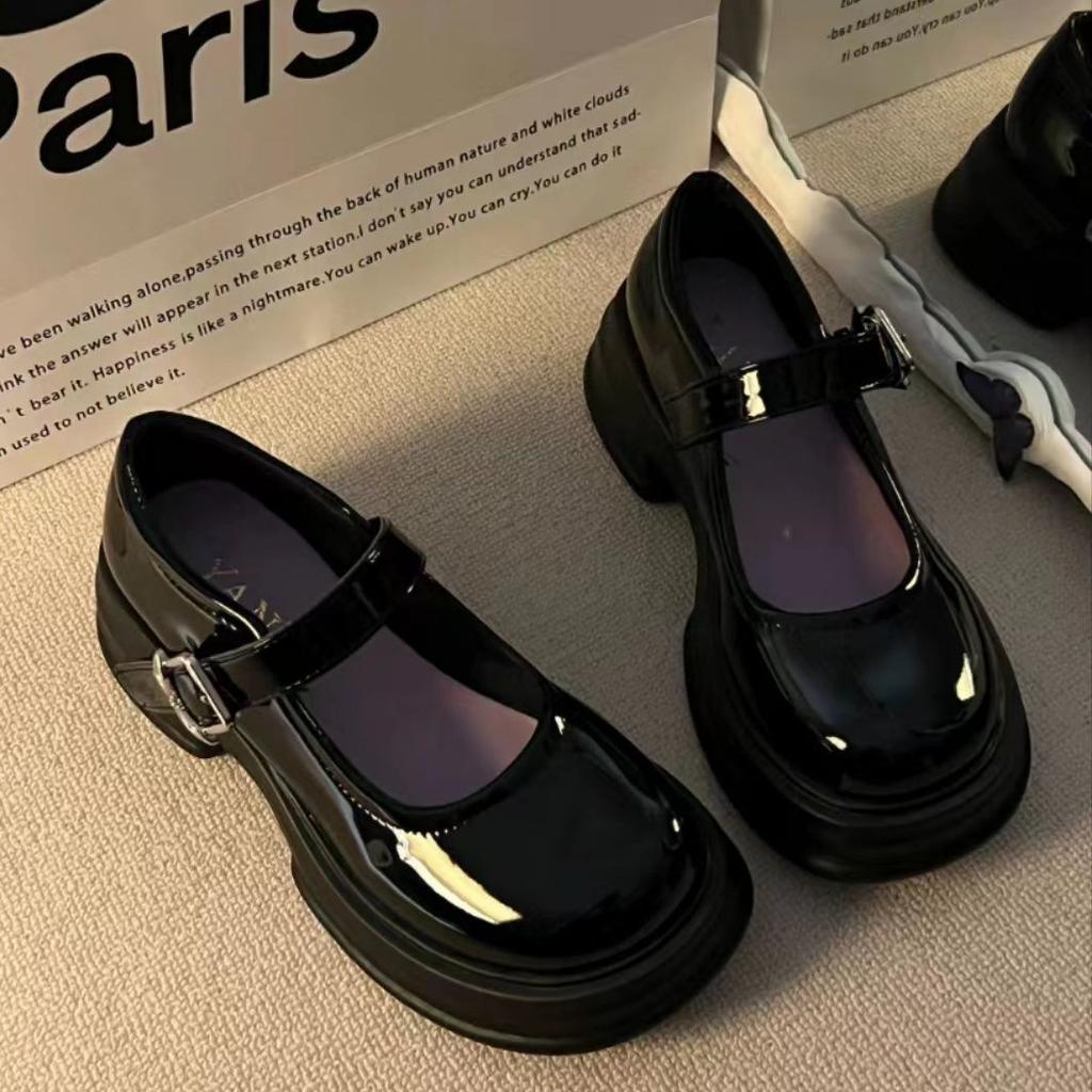 With skirt temperament single shoes women's 2025 new small leather shoes spring and summer British style light mouth thick heel thick sole Mary Jane