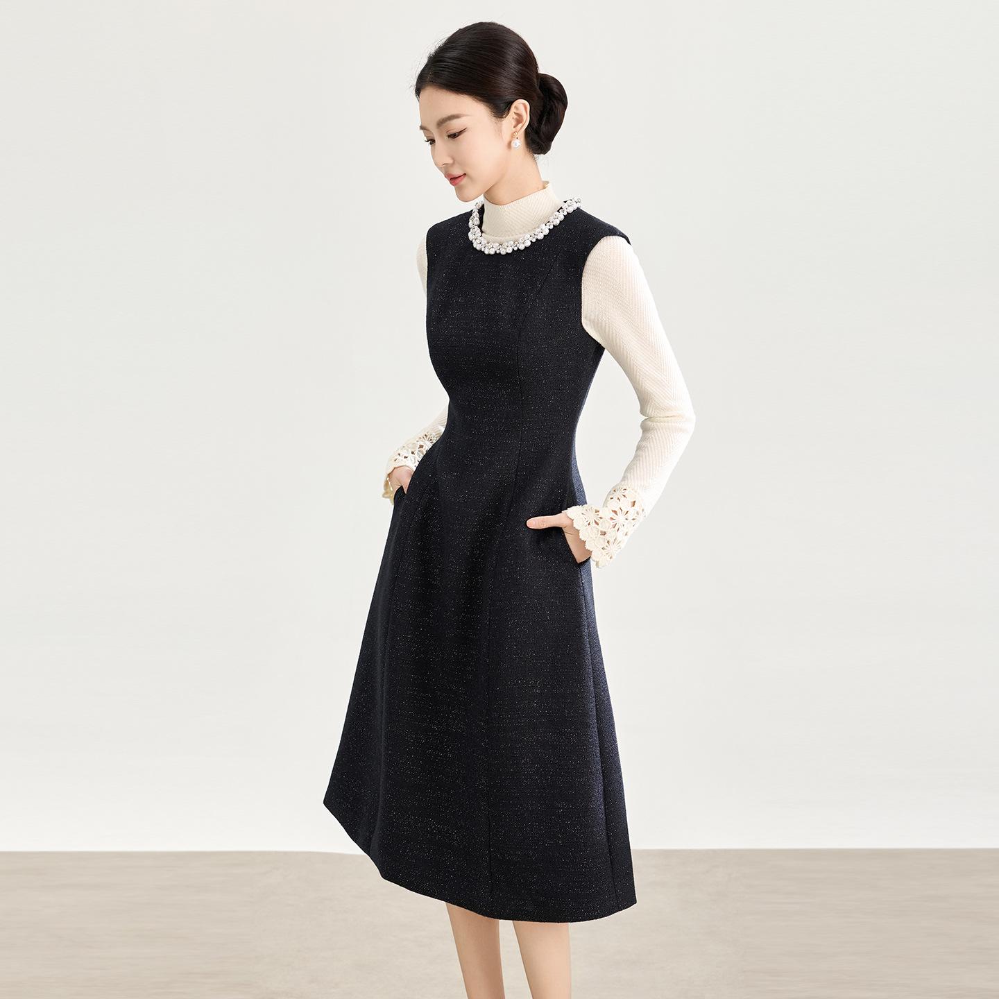 

Luxurious Silver Thread Weave Pearl Embellished A-Line Dress, Draped Waist, Small Fragrance Style L чорний
