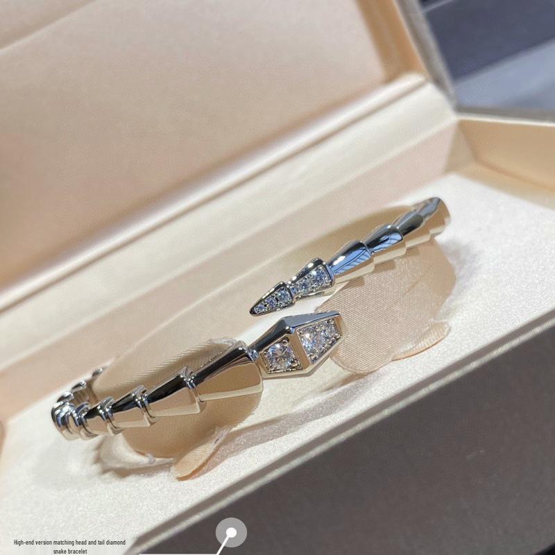 18k Rose Gold Snake Jewelry Bracelet with Diamond-Set Head and Tail