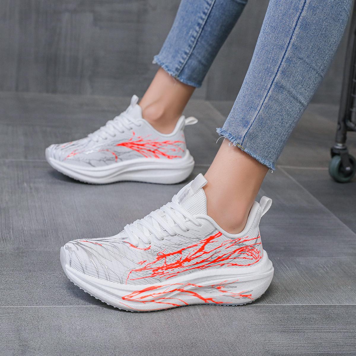 

Модные женские повседневные спортивные туфли Дышащие легкие кроссовки Противоскользящие балетки Уличные беговые туфли для ходьбы Женская вулканизированная обувь 43