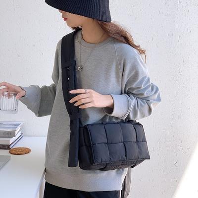 Niche Messenger Bag Bag Women's Nylon Cotton Clothes Plaid Woven Bag Flip Design New Small Square Bag