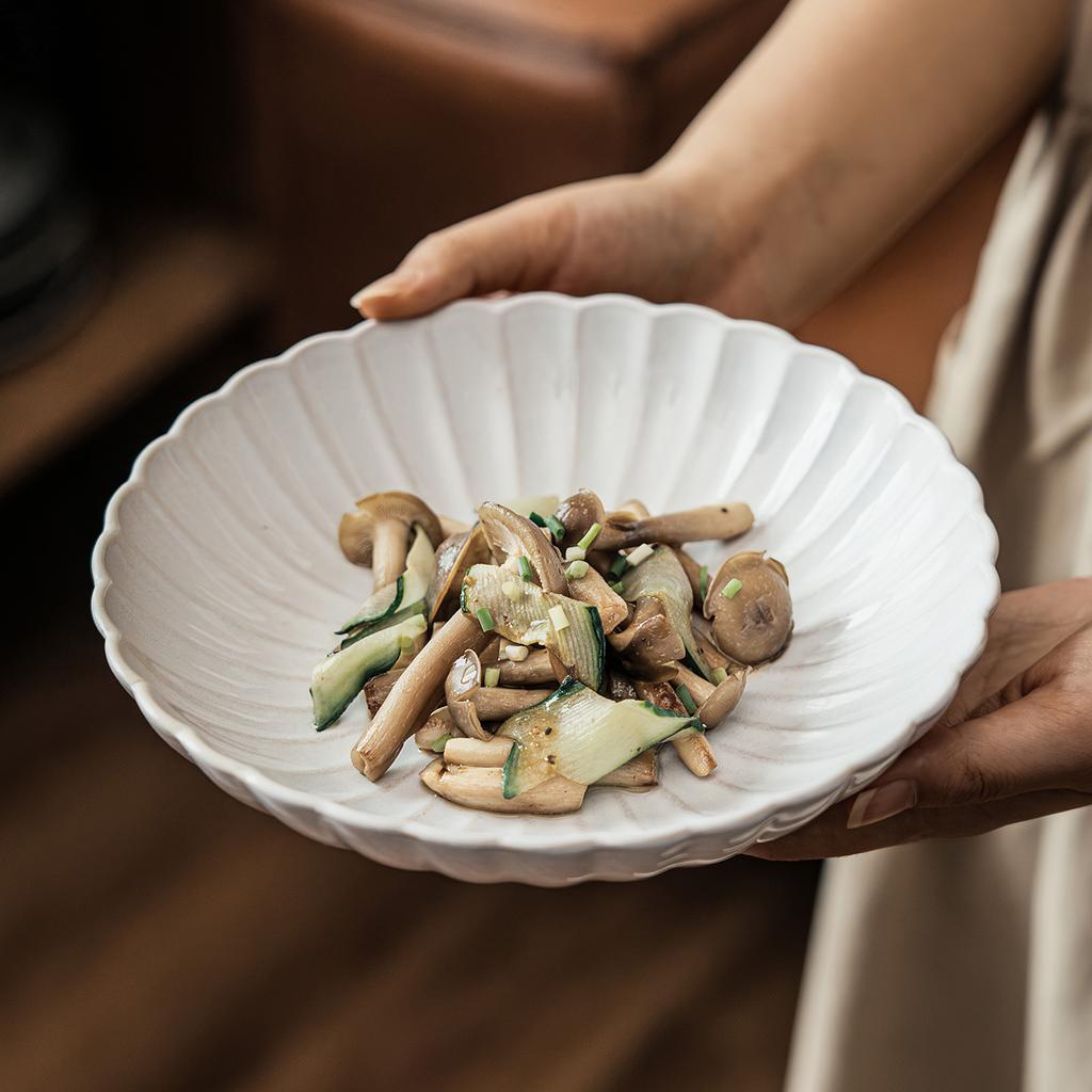 Nordic Style Plate Petal-Shaped Deep Plate Household Ceramic Plate Dinner Plate Creative Dish Plate Round Tableware Western Food Plate