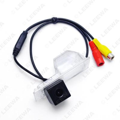 Caméra de recul pour hayon Chevrolet Aveo/Trax/Cruze avec image inversée