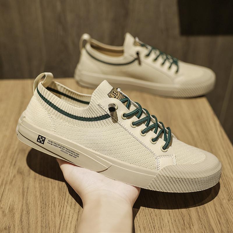 Summer Men's Shoes Fly-woven Breathable Men's Casual Sports Shoes Sports Board Shoes Men's Single Shoes One Piece Wholesale Hair
