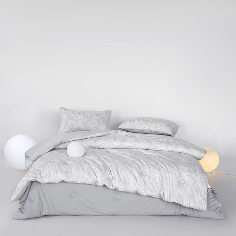 Belle Anna Cloud Feel Winter Quilt