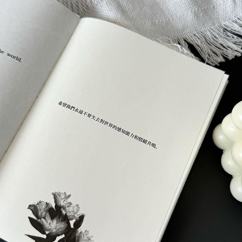 Creative Retro B6 Notebook Hand Account Book Christmas Exquisite Gift Diary Embossed Print Diary Notepad