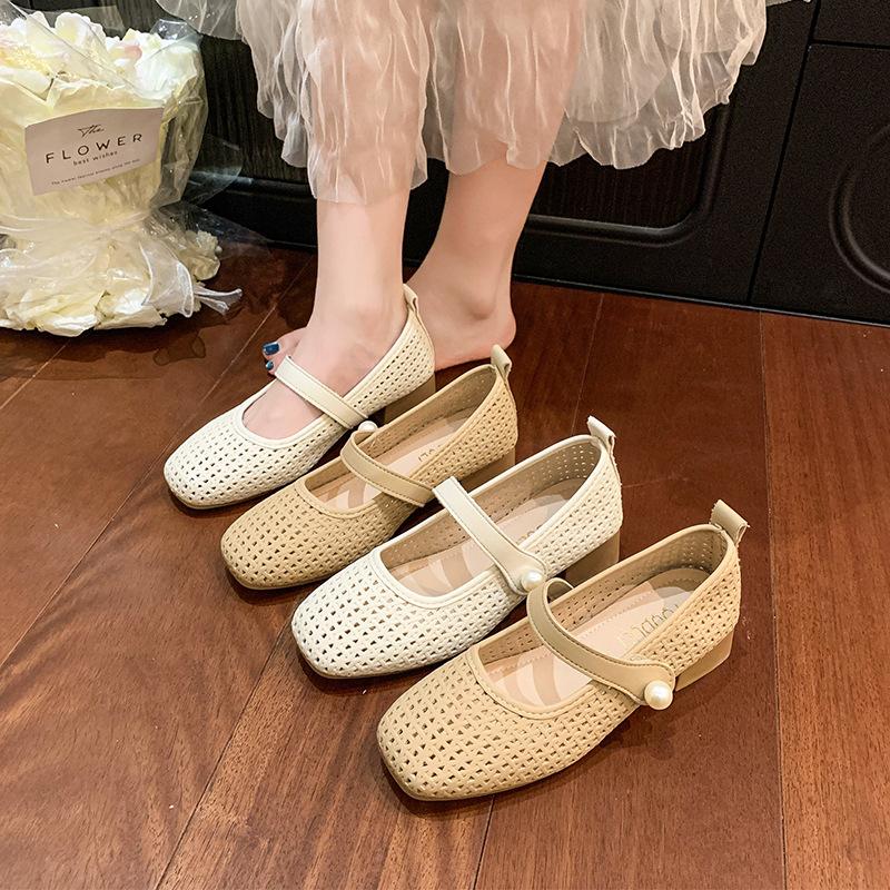 French Mary Jane single shoes women's hollow mesh woven flat bottom summer 2025 new with skirt Doudou grandma shoes