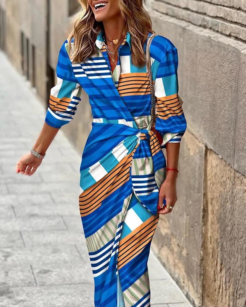 Neue Damenbekleidung, Modisches gestreiftes Kleid mit bedrucktem Kragen und Schnürung, mittel und lang