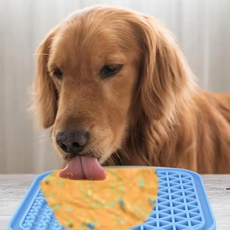 Dog Licking Mat Slow Food Mat Drizzling Licking Pad Suction Cup Slow Food Mat Silicone Slow Food Mat Pet Dog Licking Mat