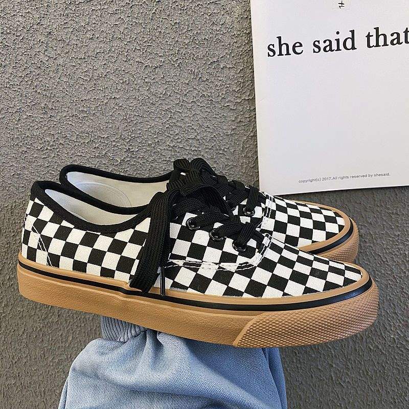 Fleece Black and White Checkerboard Shoes 2025 Winter New Two Cotton Thermal Canvas Shoes Women's Korean Version Couple Board Shoes Men