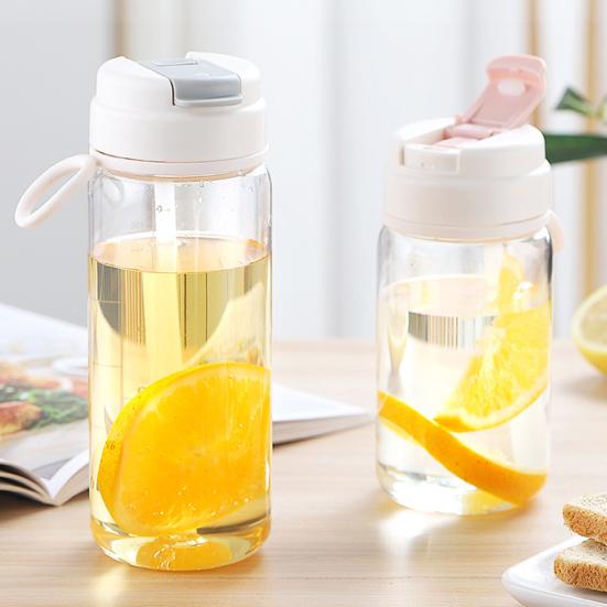 450 ML/600 ML Sippy Cup med halm Flip Top vannflaske BPA-fri enhåndsoperasjon Lekkasikker drikkeflaske for jobb Studiereise