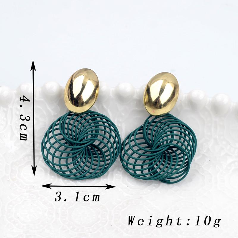 Retro Twist Weaving Hollow Mesh Dangle Earrings for Women Golden Metal Beans Shape Drop Earrings Geometry Round Color Jewelry