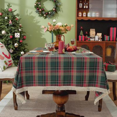 American Yarn-Dyed Polyester-Cotton Festive Christmas Decoration Fringed Tablecloth Red And Green Plaid Coffee Table Tablecloth Table Cloth