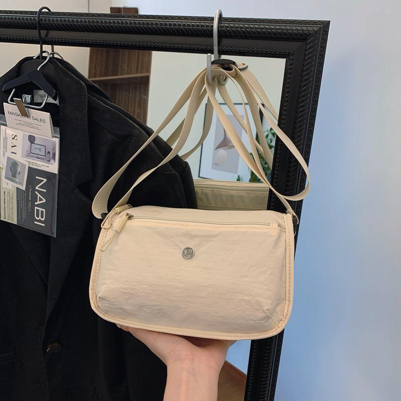 Simple and Large Capacity Crossbody Bag Casual Water-repellent Shopping Bag Fashionable Nylon Cloth Bag Casual Women's Shoulder Backpack