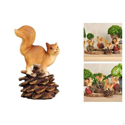 Garden Sculpture Squirrel Ornament Animal Model Novelty Statue Resin Figurine for Park
