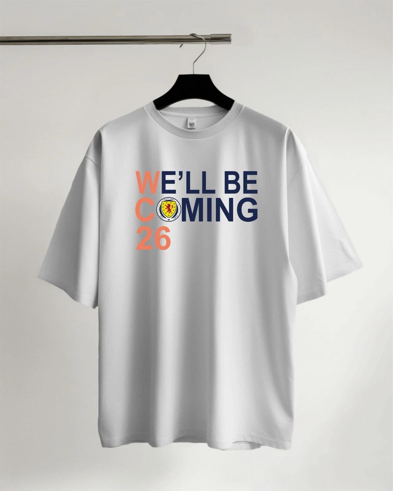 We ll Be Coming T-Shirt, Soccer Lover Gift Shirt, Retro Style Footballers Shirt M