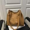Retro Trendy Pu Portable Crocodile Pattern Shoulder Bag Women  Versatile Bag Handbag High Quality Tote Commuter Bag Gifts