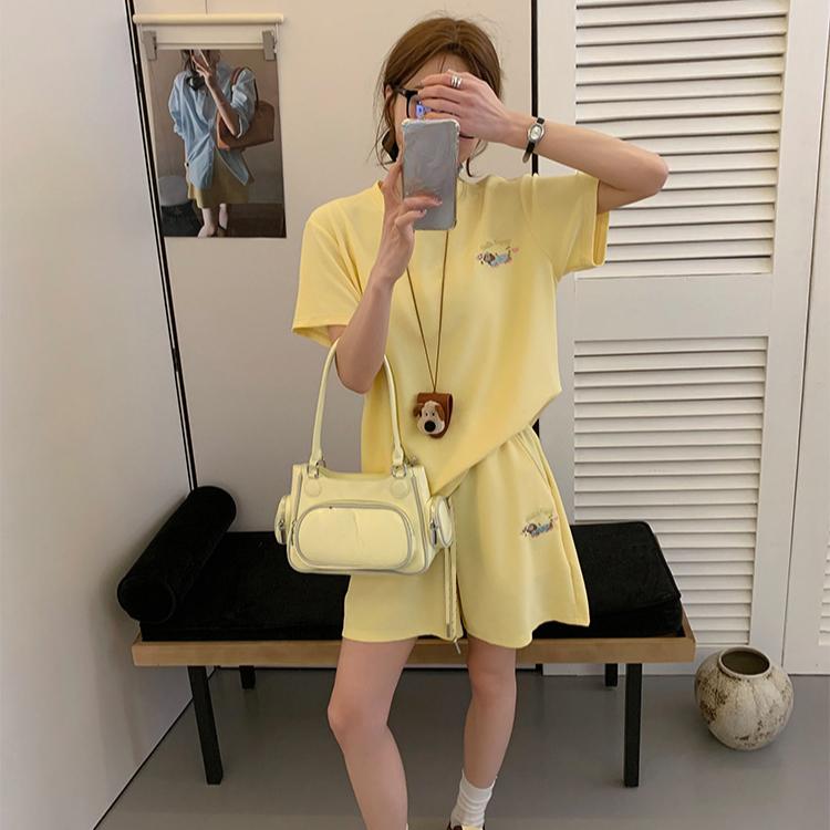 Costum sport casual supradimensionat în stil coreean pentru femei vară harajuku larg tricou cu mânecă scurtă și pantaloni scurți y2k roz Set din două piese de alergare fată tânără