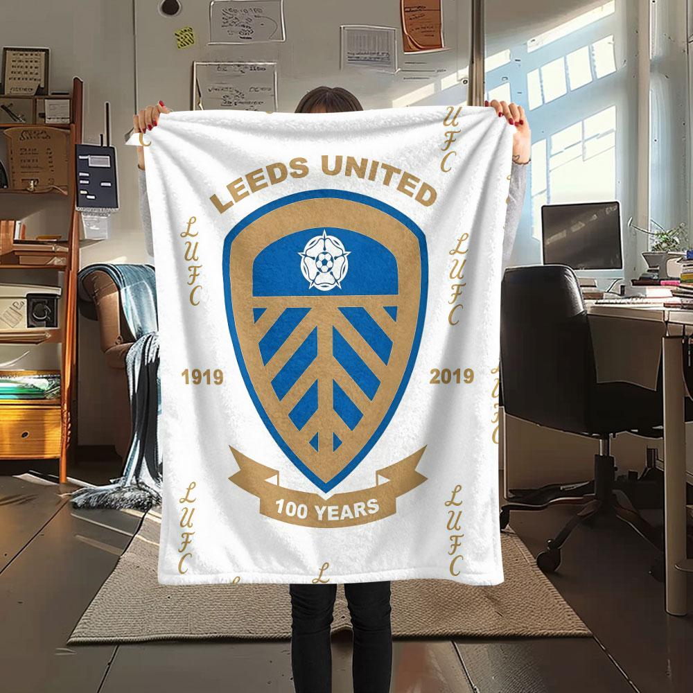1PC Leeds United Patterned Flannel Blanket Suitable For All Seasons for Home Decor Warmth and Comfort Gifts Holiday Present