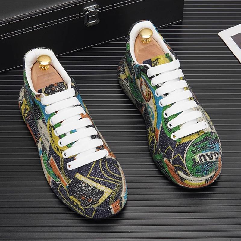 Mode Luxus Strass Sneaker Herren Plateau Freizeitschuhe Runde Zehenpartie Schnürschuhe Wanderschuhe Herren Einfarbig Kristall Designer Sneaker