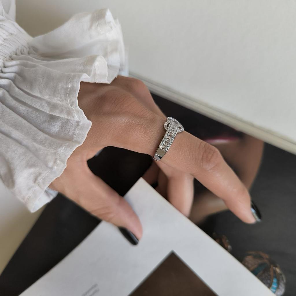 Silver Ring with Cubic Zirconia, Product Weight 3.76 G (2180746)