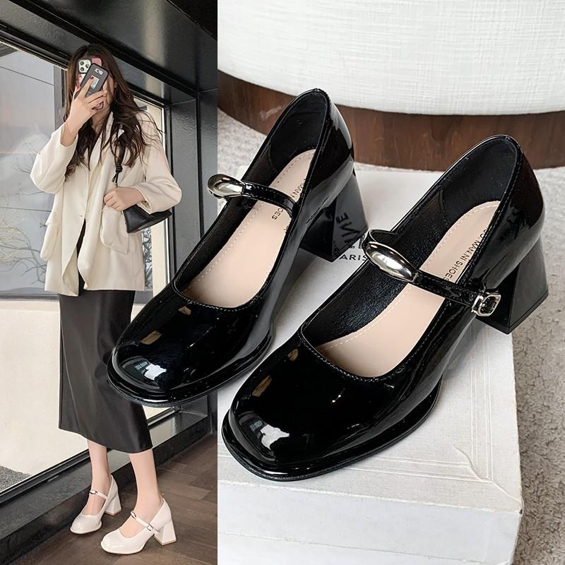 Nye Vintage Svarte Sandaler Dame Spenne Sklisikker Fritid Medium Hæler Kontor Damer Ensfargede Elegante Hæler Koreansk 2025 Sommer