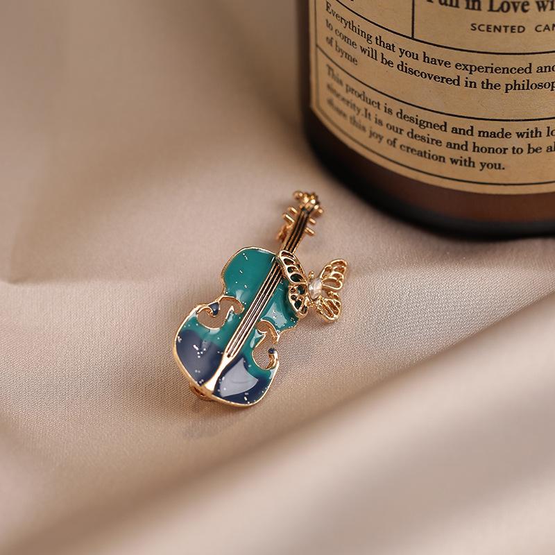 High-end and Fashionable Violin Brooch Individual and Elegant Coat Cardigan Corsage Retro and Exquisite Brooch