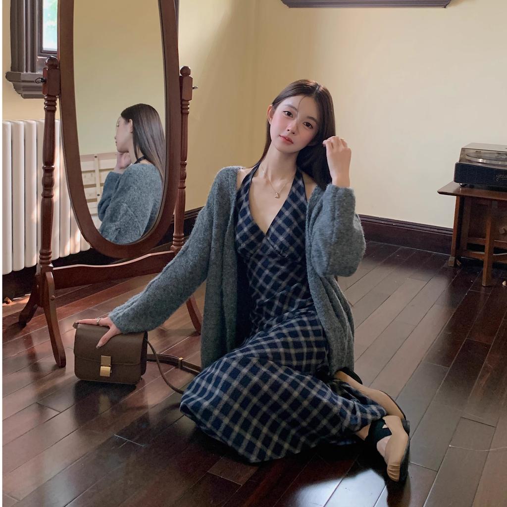 New Retro Plaid Slim Design Dress Retro Plaid Neck Temperament Suspender Long Skirt Trendy