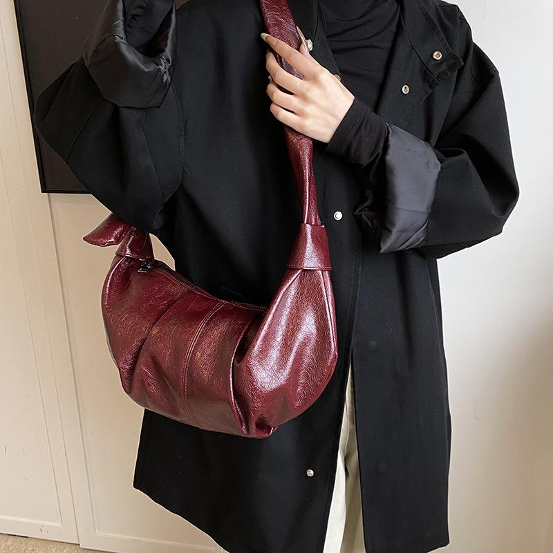 Große Kapazität Retro Weiches Leder Plissee Knödel Tasche Lazy Style Casual Horn Schulter Messenger Bag