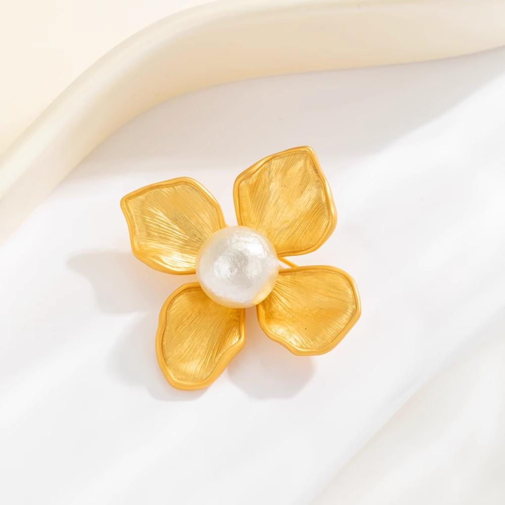 

Французская ретро брошь-цветок, Высококлассная женственность, Жемчужная брошь, Легкая роскошь, Нишевый дизайн, Булавка, Аксессуары для пальто
