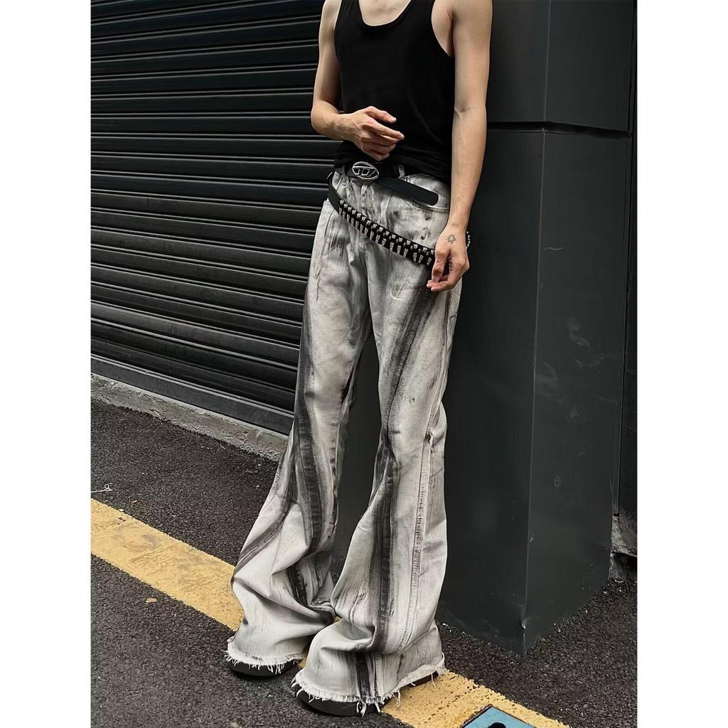 Men's Retro Gradient Micro-Flare Frayed Hem Jeans with Color Block Design