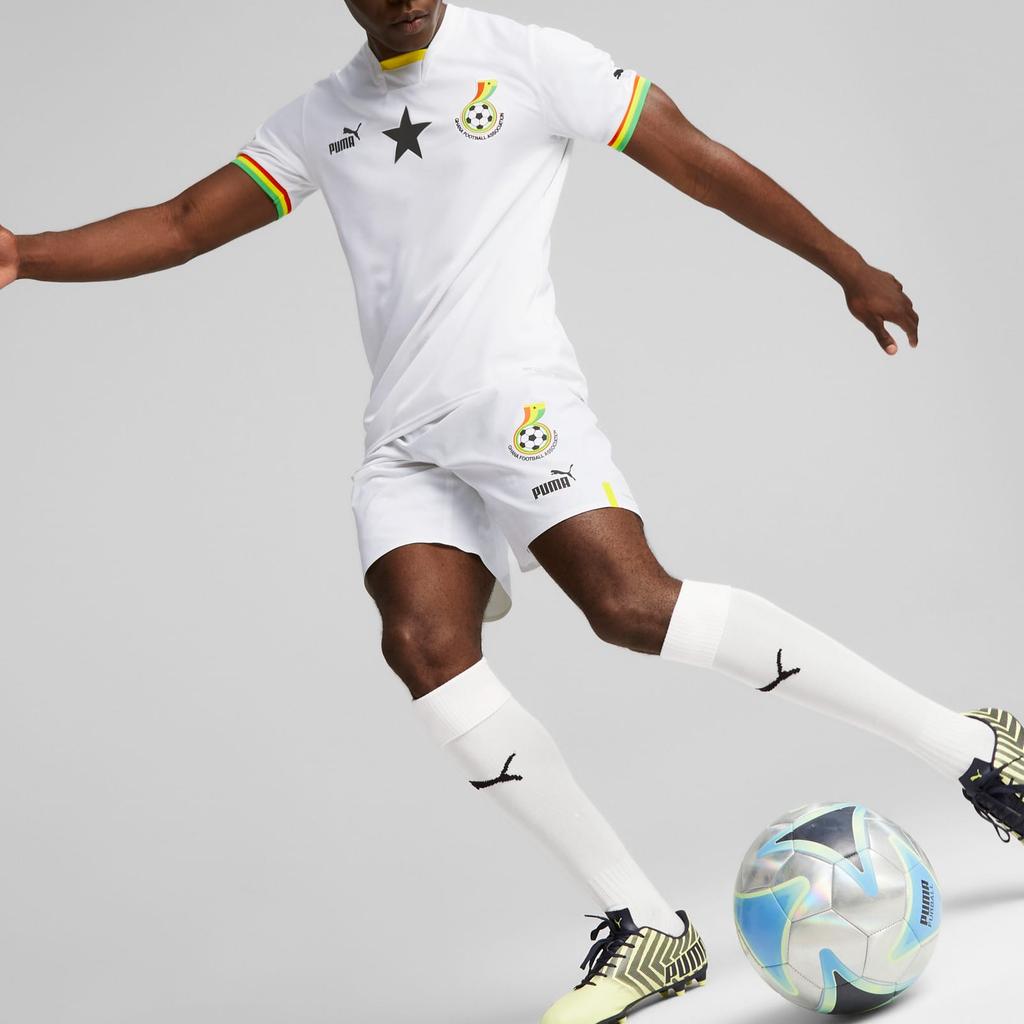 Puma Ghana Home 22/23 Replica Jersey Qatar World Cup Logo Print V-Neck Short Sleeve Football Shirt Men Jersey White 765780-01