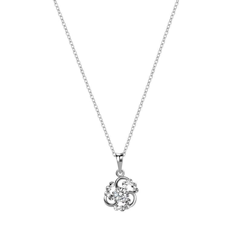 

Ювелирное изделие Подвеска с бриллиантами в виде клевера, маленькое, свежее, простое, нишевое, универсальное ожерелье для женщин