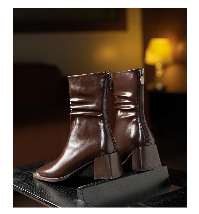 BEIJIANI 5598-6 Women's Retro Pleated Square Toe Chunky Heel Ankle Boots - Autumn/Winter Style
