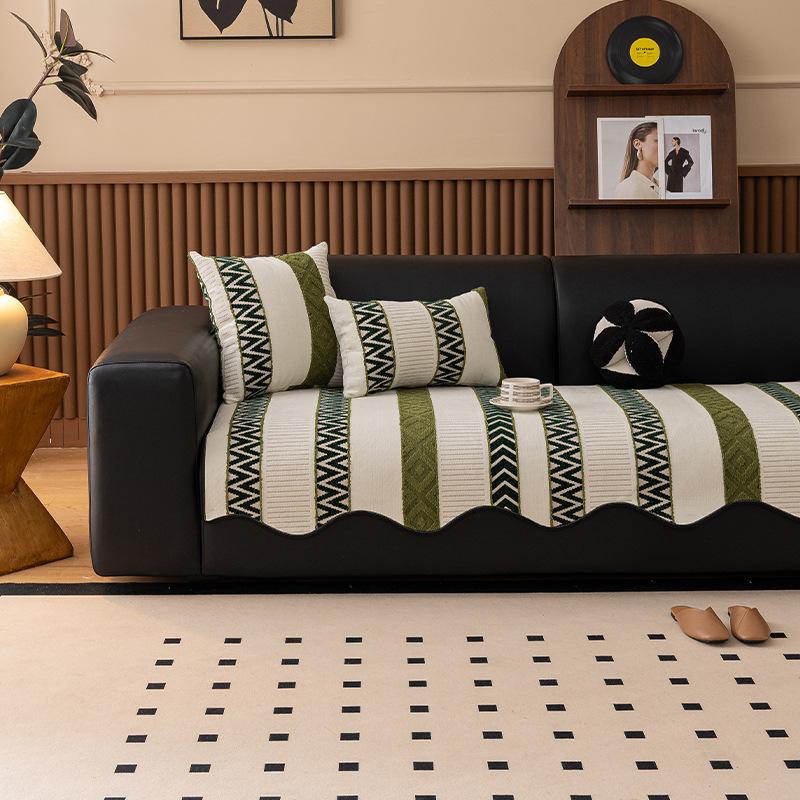 New Sofa Cover Cover Cloth Universal In All Seasons, Straight Row Non-Slip Seat Cushion, High-Grade Chenille Sofa Cushion