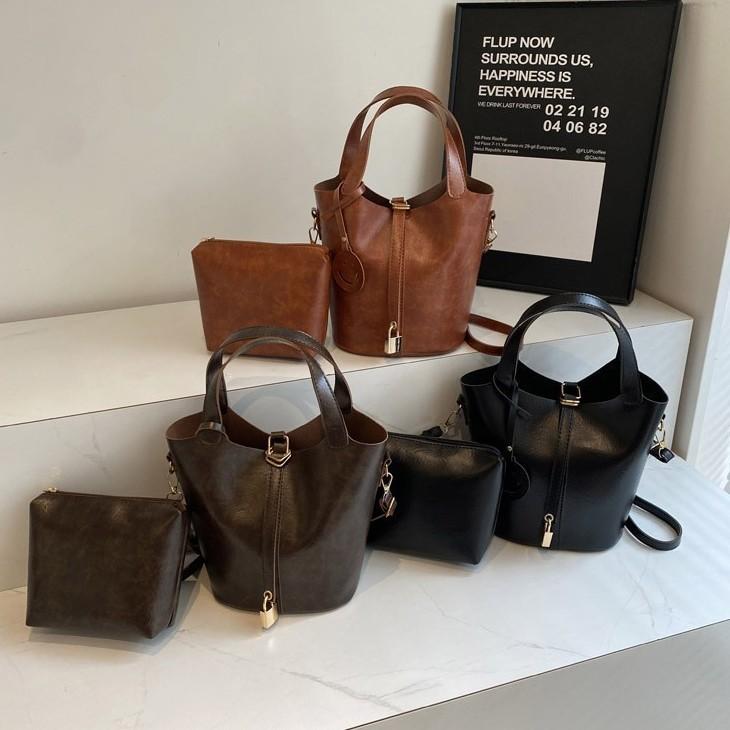 Chic Retro Style Women's Bucket Bag For Fall Casual Crossbody Fashion Accessory