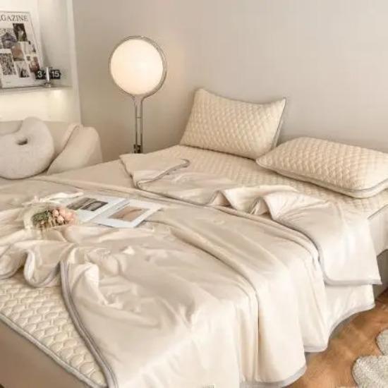New Solid Color Cool Silk Summer Quilt Soft And Comfortable Air Conditioner Quilt Single Adult Gift Quilt
