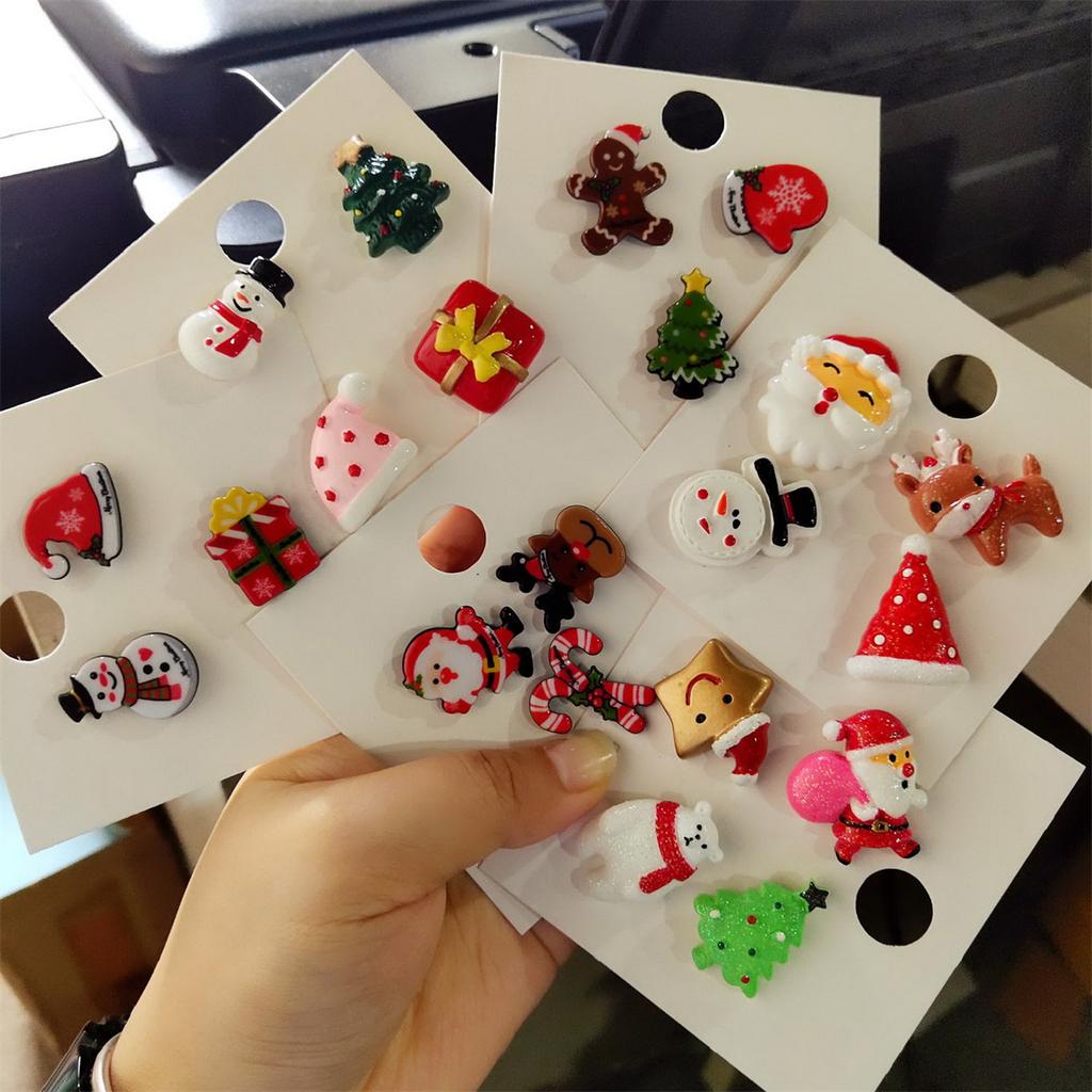 3/4pcs/set Christmas Badge Brooches Exquisite Santa Claus Tree Bell Elk Snowflake Enamel Brooch Pins For Women Men New Year Gift