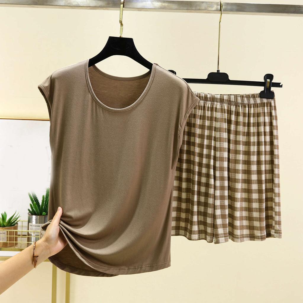 Ladies' Casual And Comfortable Round Neck Solid Color Top With Checkered Printed Shorts Plus Size Set