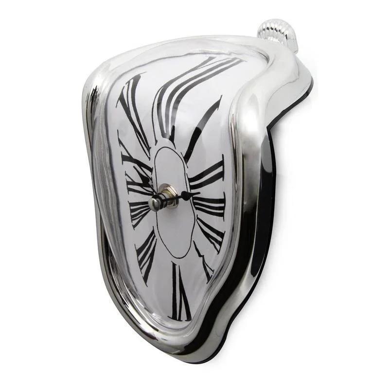 Creative Seat Style Twisted Clock Melting Personality Roman Numerals Clocks Soft Decoration of Living Room Modern Home Design