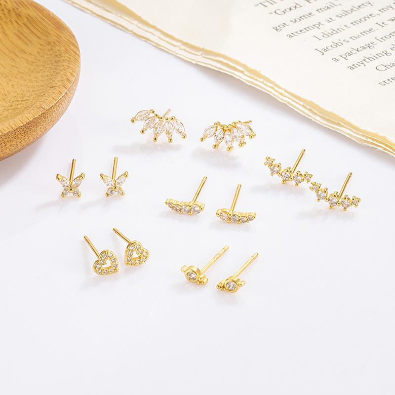 18K Gold-Plated Diamond-Studded Earrings: Elegant, Trendy, and Luxurious European and American Style.