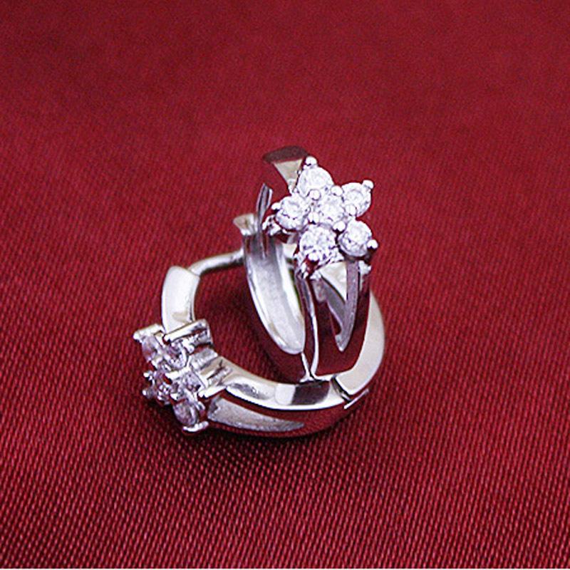 Korean Fashion Temperament Jewelry Small Snowflake Ear Buckle Earrings Women's Trendy Models