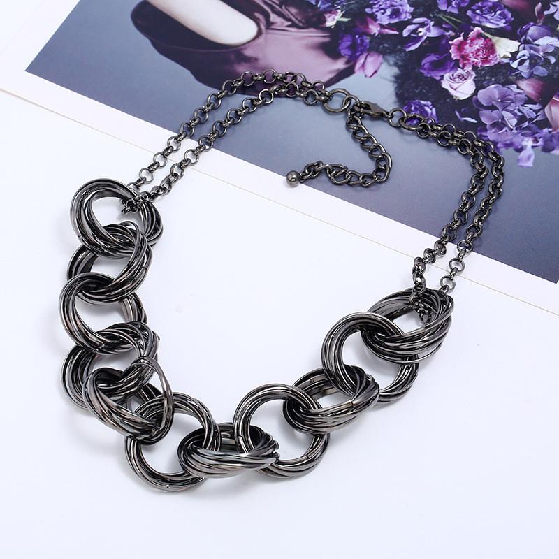 Geometrische Metallkettenhalskette im Vintage-Stil mit Vergoldung für modebewusste Frauen