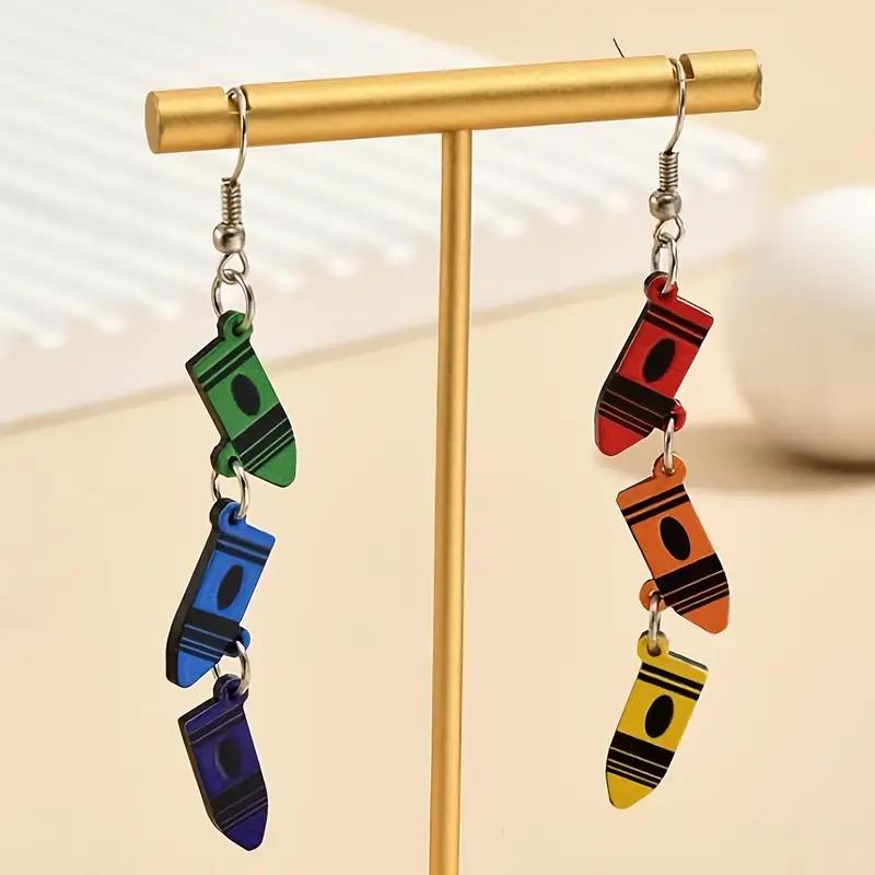 

Серьги-подвески в виде цветных карандашей, стиль бохо, дизайн в виде мультфильмов, радужная кисточка, модная бижутерия, подарок учителю, женские подвески E