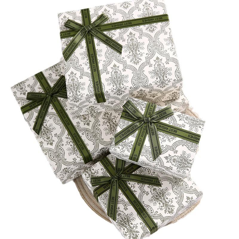 Luxusní dárková sada: Obsahuje mašli, suvenýr, krabičku na rtěnky k narozeninám a na Valentýna